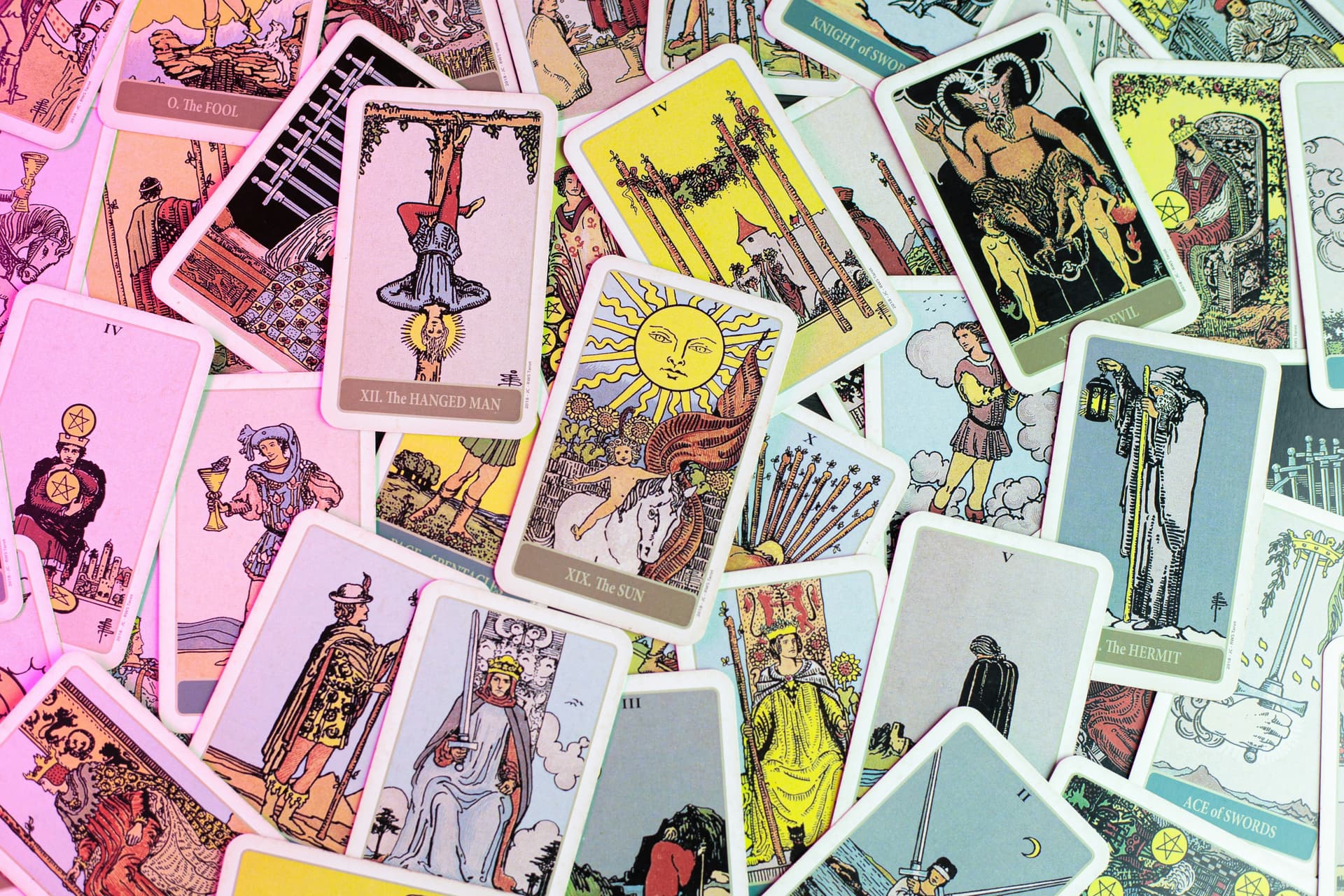Tarotkort utspredda